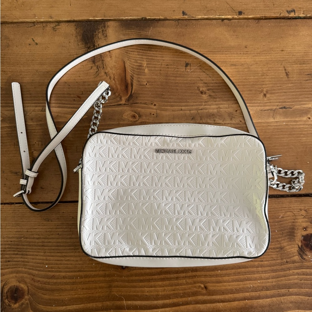 Michael Kors White Textured Crossbody Bag like new never used included dust bag